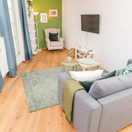Zum Grazer Uhrturm Apartment *