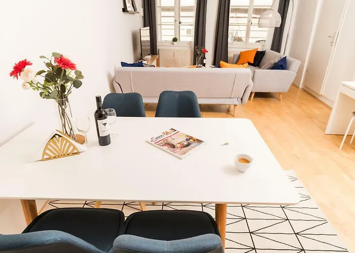 Zum Grazer Uhrturm *