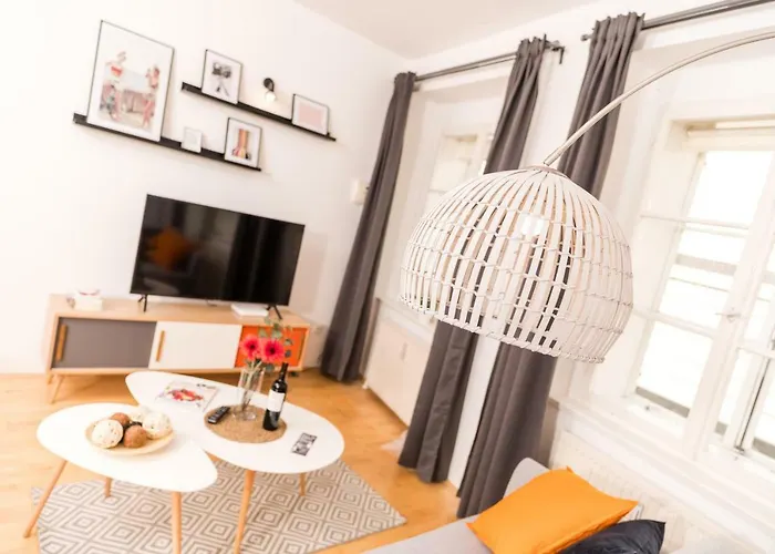 Zum Grazer Uhrturm Appartement *