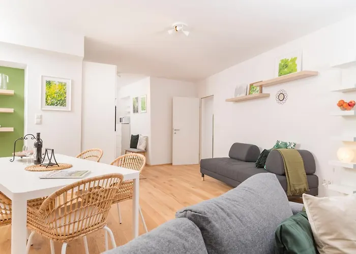 Zum Grazer Uhrturm Appartement *