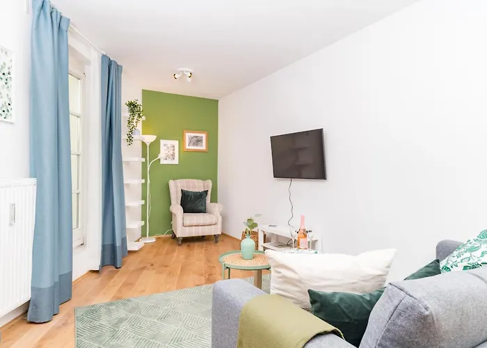 Zum Grazer Uhrturm Appartement *