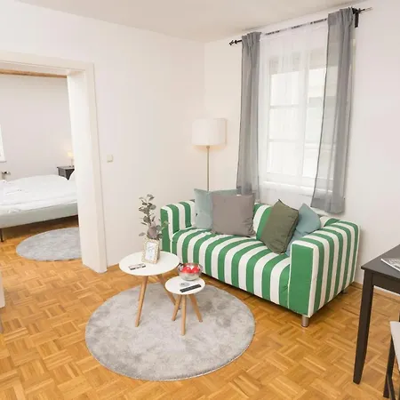 Zum Grazer Uhrturm By Ichbucheat Apartment *