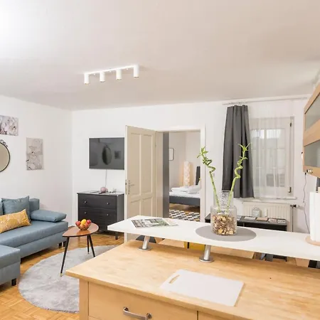 شقة Zum Grazer Uhrturm