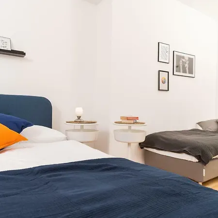 Apartment Zum Grazer Uhrturm Graz