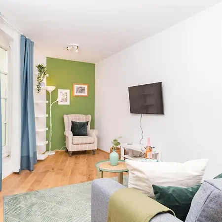 Zum Grazer Uhrturm Apartment *