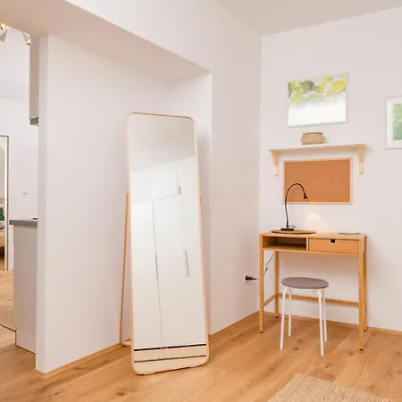 Zum Grazer Uhrturm Apartment