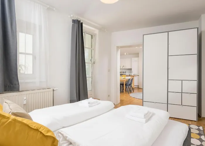 Zum Grazer Uhrturm Apartamento Graz